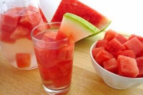 Nettoyez les reins et les navires des parasites